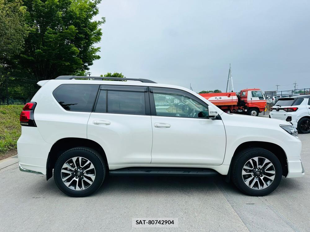 Toyota LAND CRUISER PRADO 2023 6558968-5
