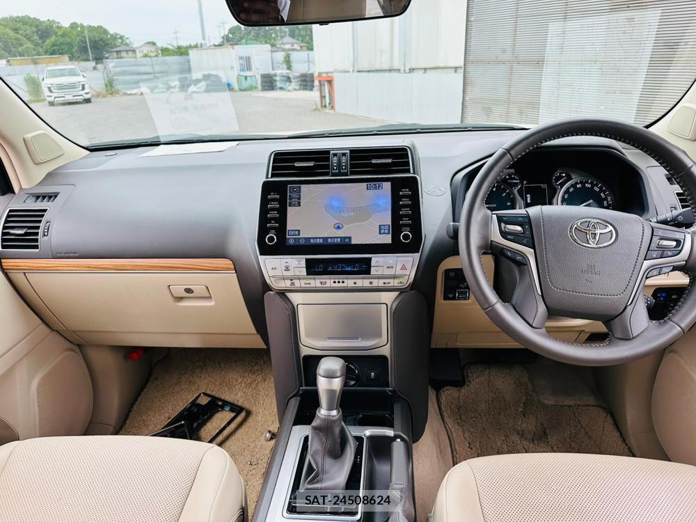 Toyota LAND CRUISER PRADO 2024 7013430-10