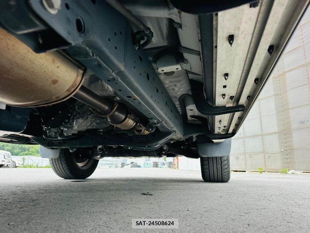 Toyota LAND CRUISER PRADO 2024 7013430-35