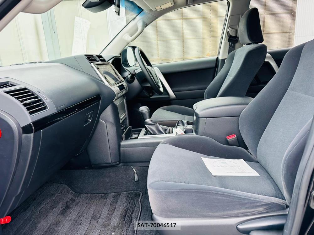 Toyota LAND CRUISER PRADO 2019 7013429-10