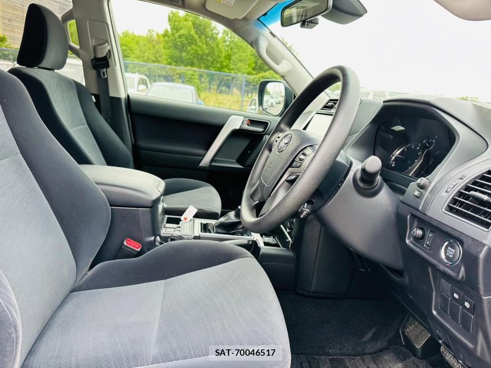 Toyota LAND CRUISER PRADO 2019 7013429-11