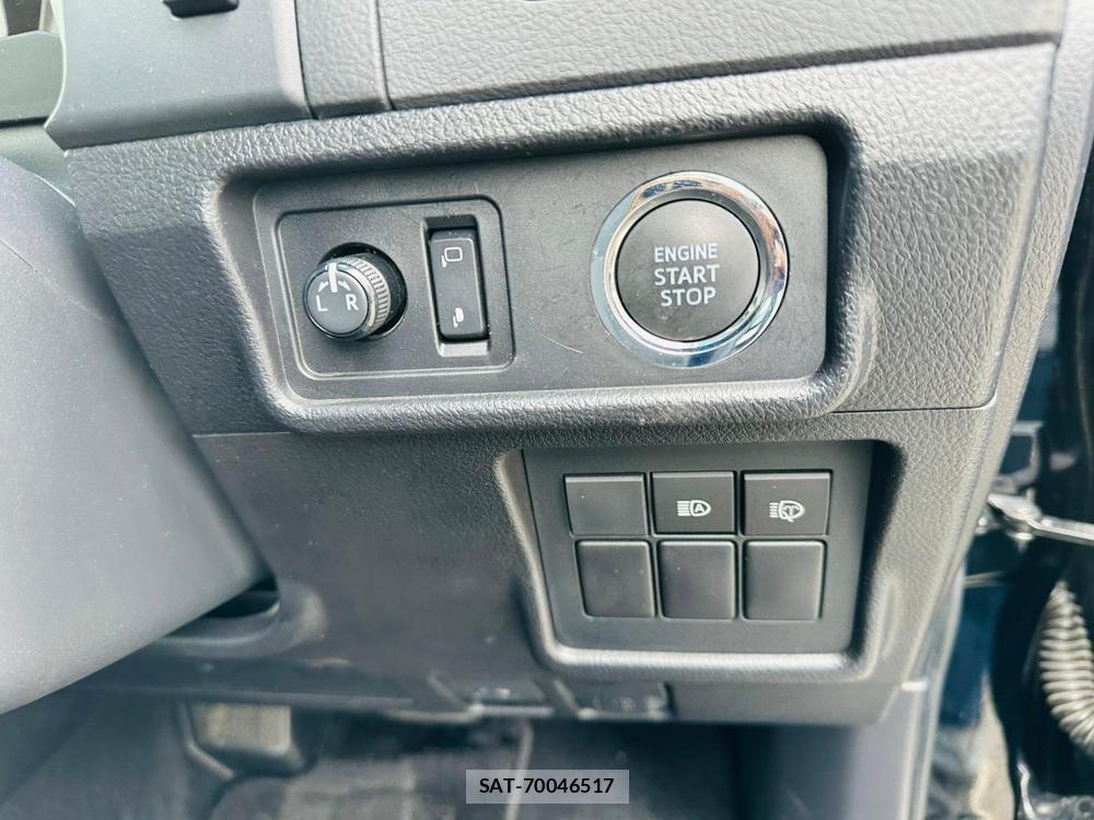 Toyota LAND CRUISER PRADO 2019 7013429-16
