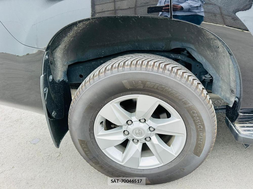 Toyota LAND CRUISER PRADO 2019 7013429-27