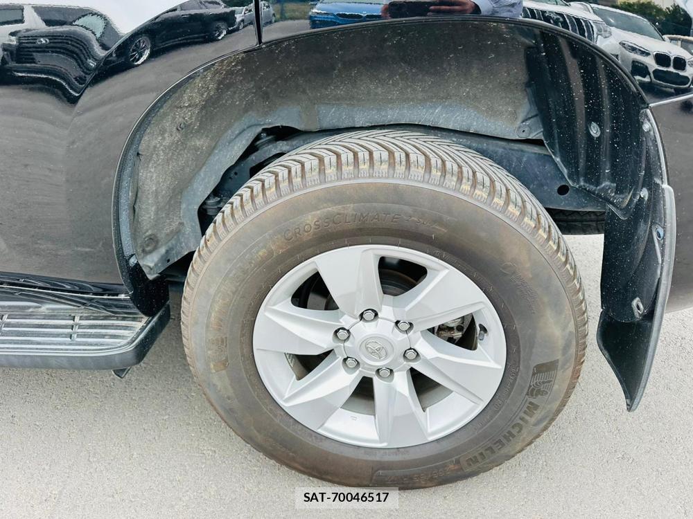 Toyota LAND CRUISER PRADO 2019 7013429-30