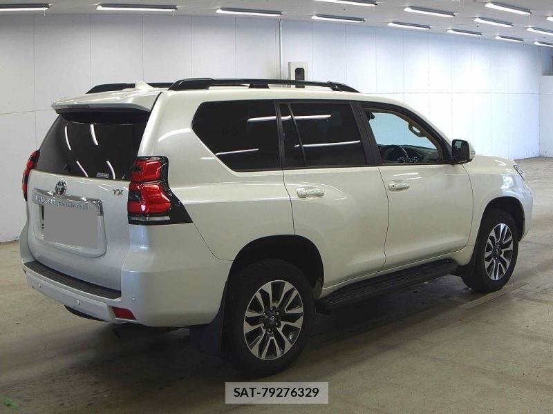 Toyota LAND CRUISER PRADO 2023-08 7396453-1