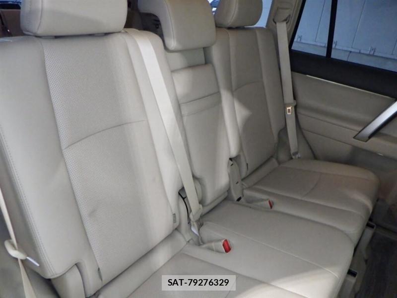 Toyota LAND CRUISER PRADO 2023-08 7396453-5