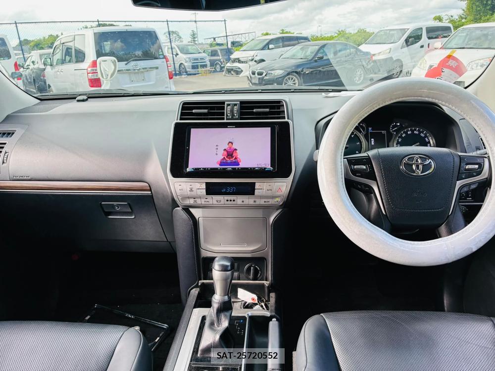 Toyota LAND CRUISER PRADO 2020 7282479-12