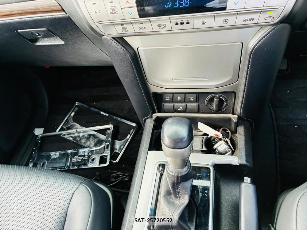 Toyota LAND CRUISER PRADO 2020 7282479-19