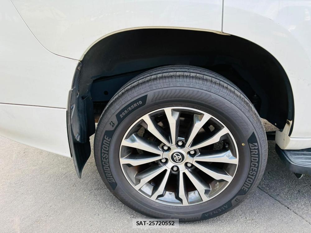 Toyota LAND CRUISER PRADO 2020 7282479-27