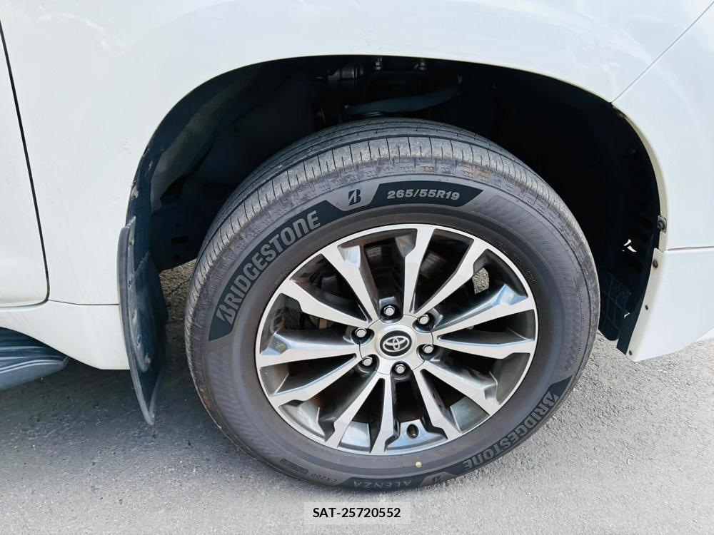 Toyota LAND CRUISER PRADO 2020 7282479-28