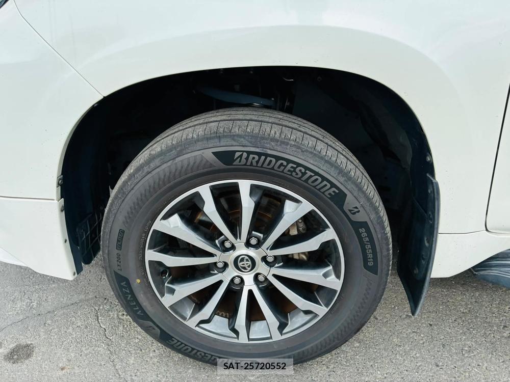 Toyota LAND CRUISER PRADO 2020 7282479-29