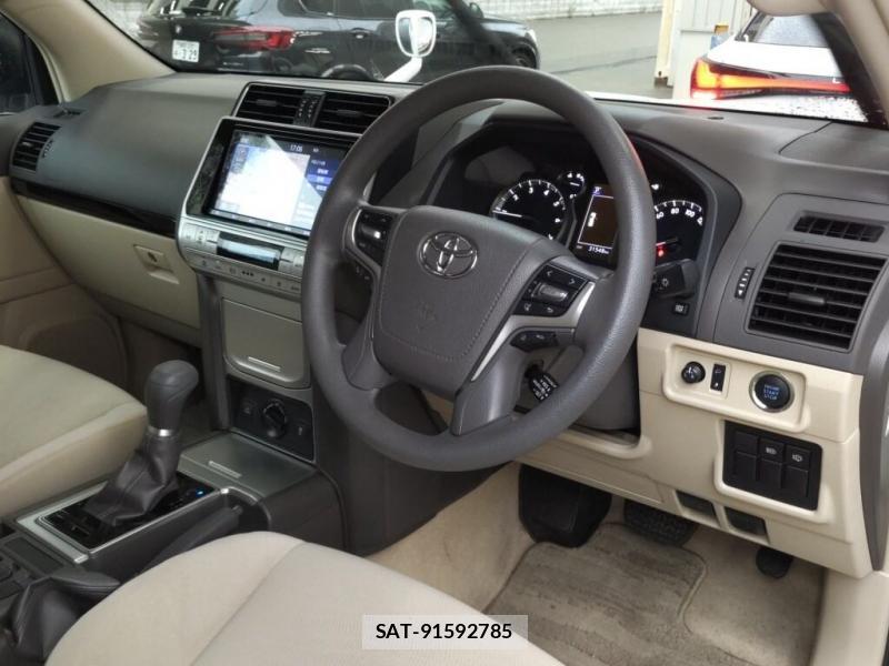 Toyota LAND CRUISER PRADO 2019-06 7686368-4