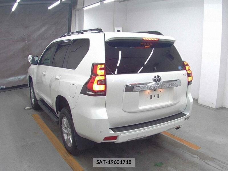 Toyota LAND CRUISER PRADO 2019-08 7686366-2