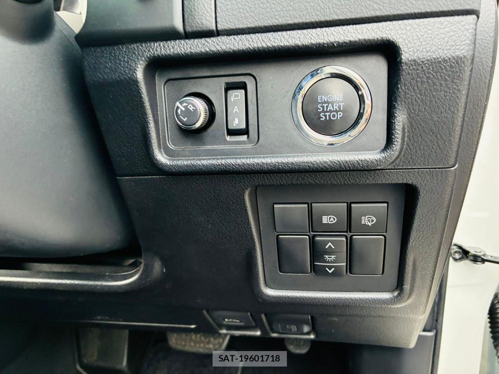 Toyota LAND CRUISER PRADO 2019-08 7686366-16