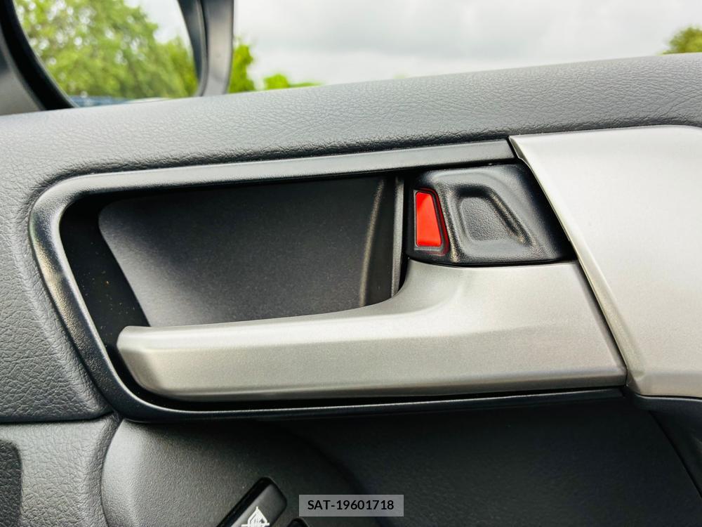 Toyota LAND CRUISER PRADO 2019-08 7686366-20
