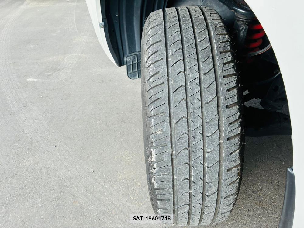 Toyota LAND CRUISER PRADO 2019-08 7686366-31