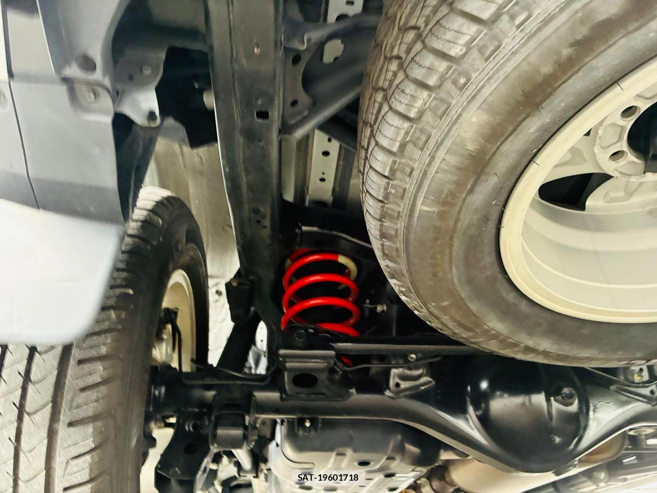 Toyota LAND CRUISER PRADO 2019-08 7686366-35