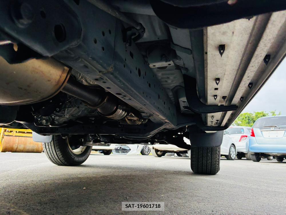 Toyota LAND CRUISER PRADO 2019-08 7686366-37