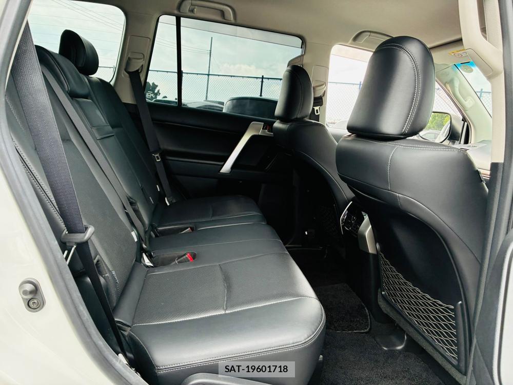 Toyota LAND CRUISER PRADO 2019-08 7686366-8