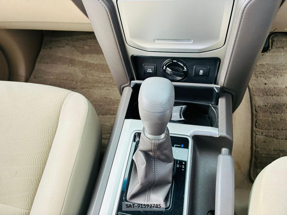 Toyota LAND CRUISER PRADO 2019-06 7686368-19