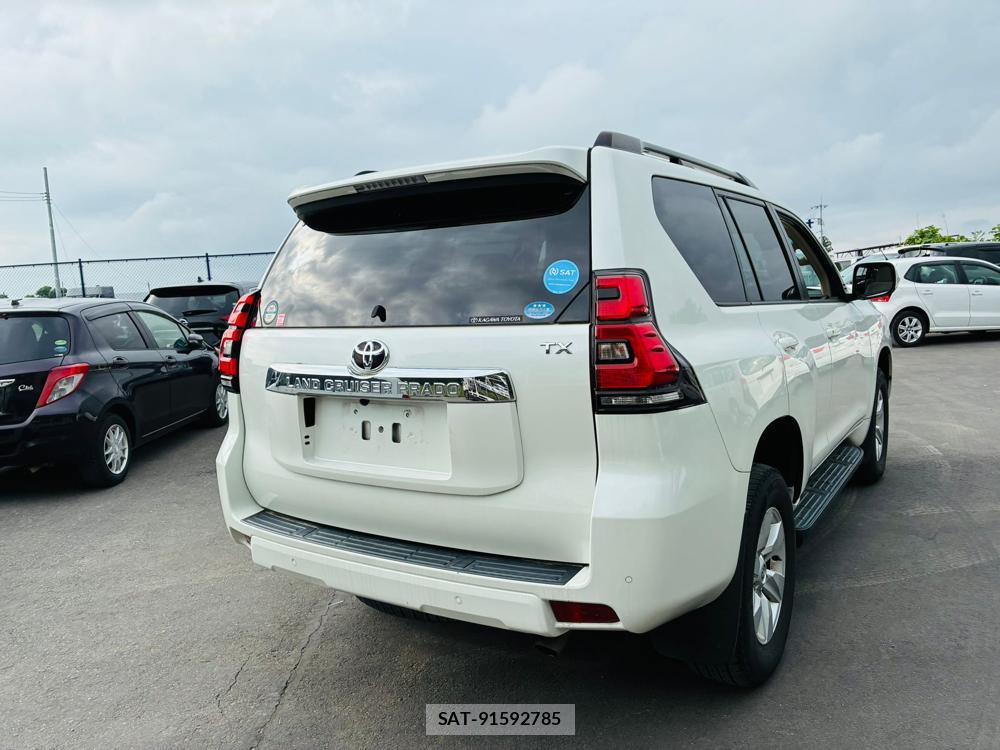 Toyota LAND CRUISER PRADO 2019-06 7686368-4