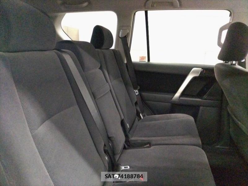 Toyota LAND CRUISER PRADO 2019-06 7914565-5
