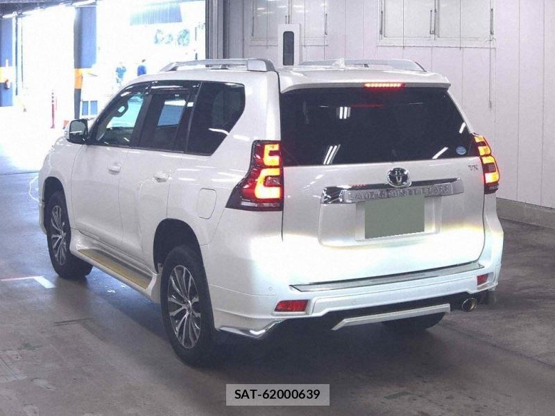 Toyota LAND CRUISER PRADO 2019-03 8066502-2