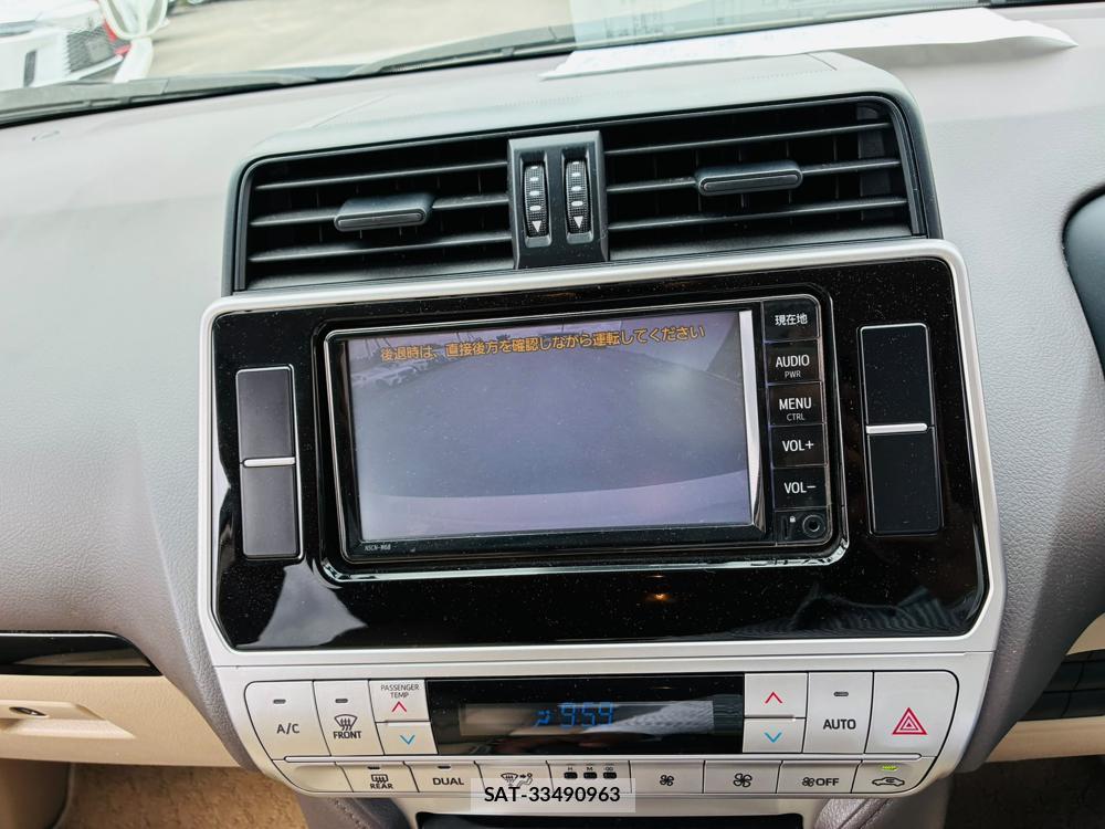 Toyota LAND CRUISER PRADO 2019-04 7970703-16