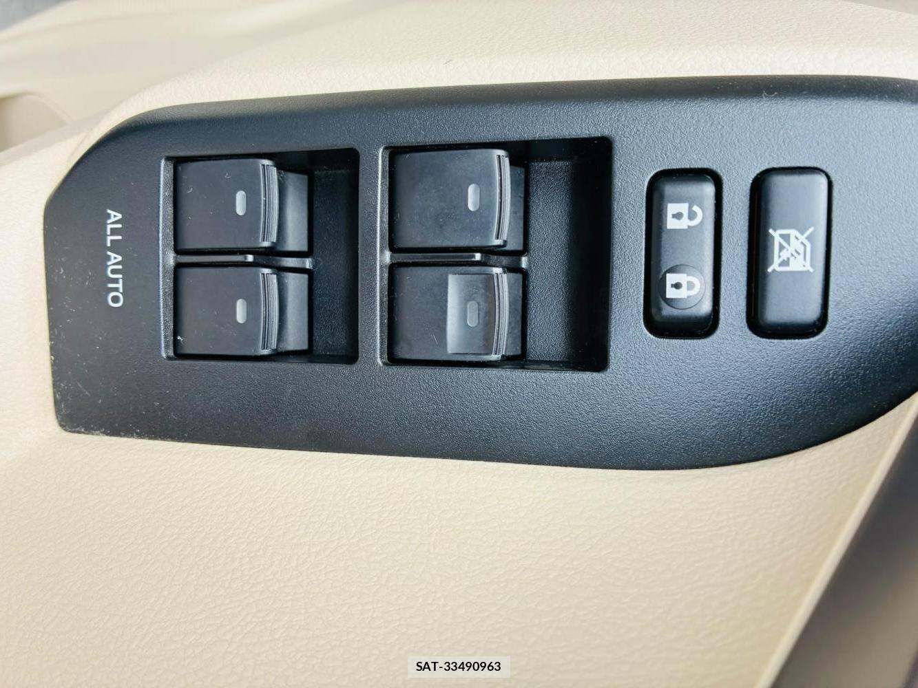 Toyota LAND CRUISER PRADO 2019-04 7970703-20