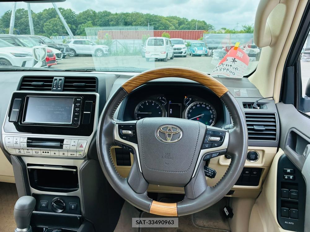 Toyota LAND CRUISER PRADO 2019-04 7970703-22