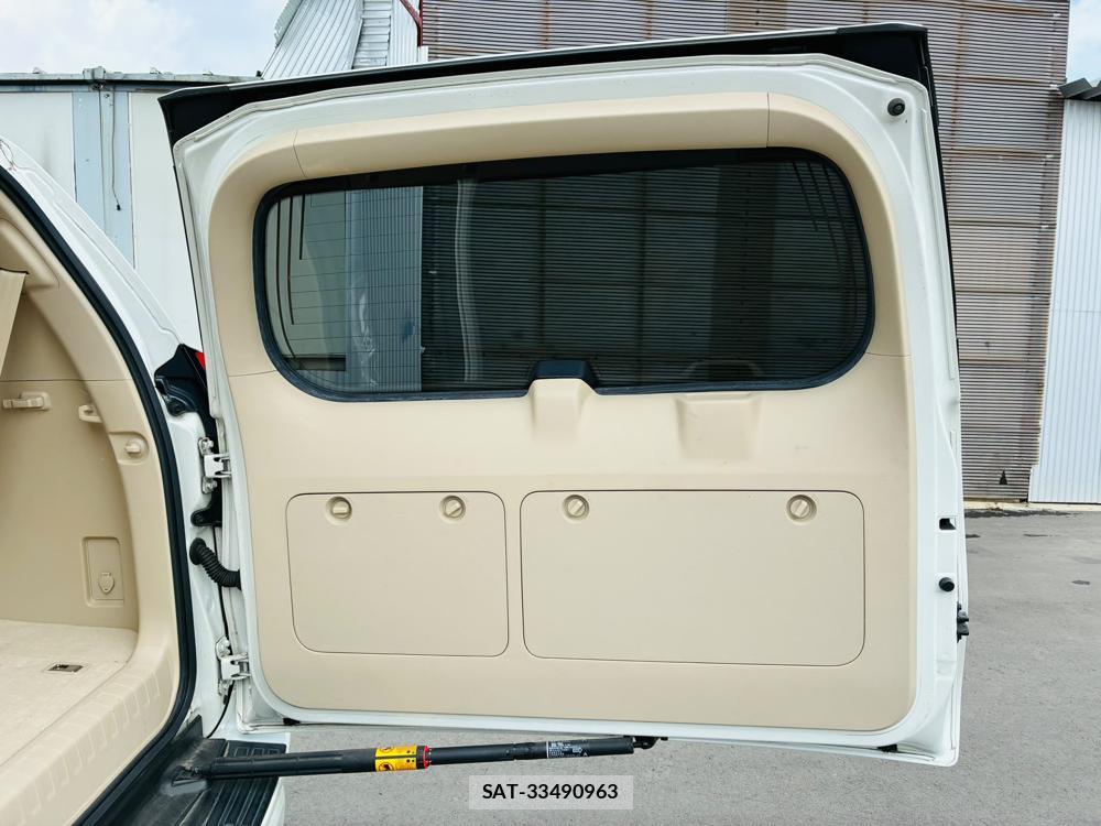Toyota LAND CRUISER PRADO 2019-04 7970703-26