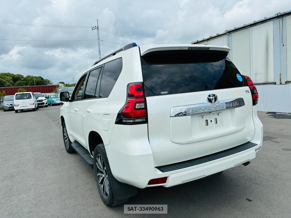 Toyota LAND CRUISER PRADO 2019-04 7970703-2
