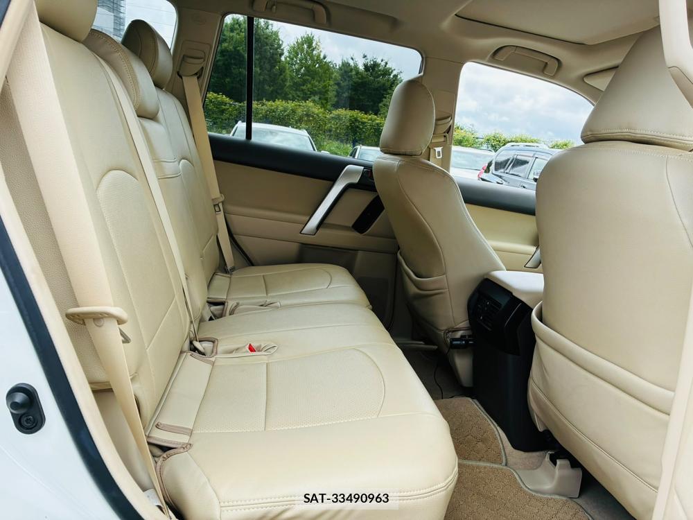 Toyota LAND CRUISER PRADO 2019-04 7970703-8