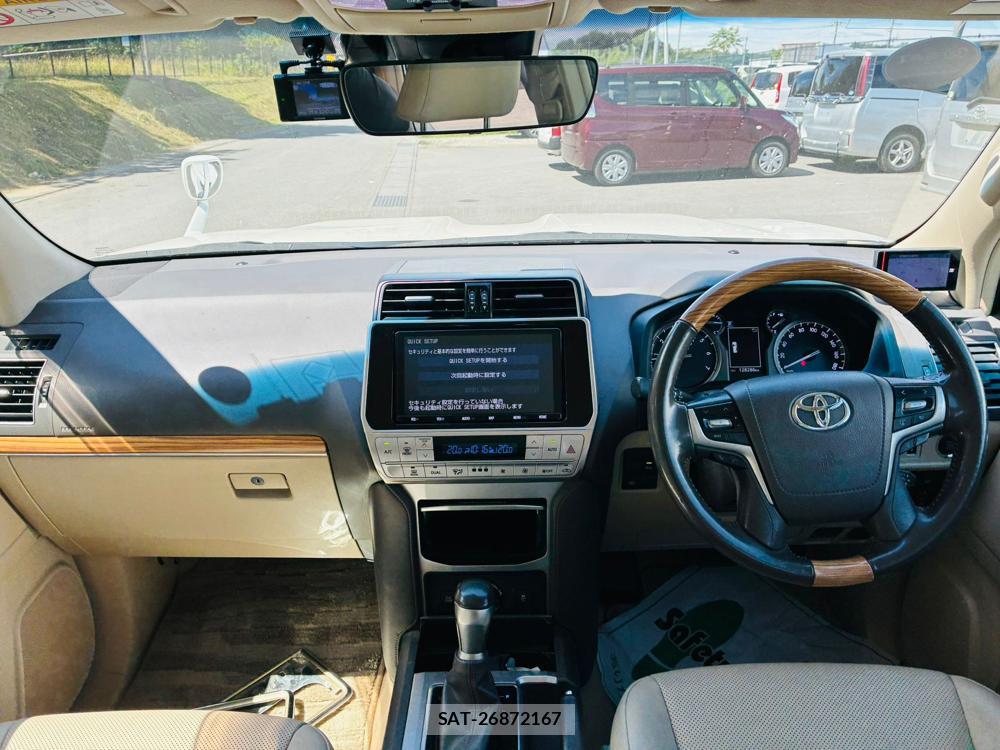 Toyota LAND CRUISER PRADO 2020-05 8484641-12