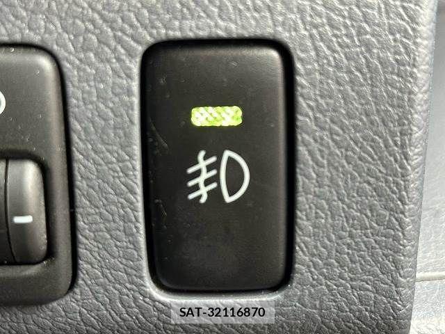 Toyota LAND CRUISER 2015-01 883555-9