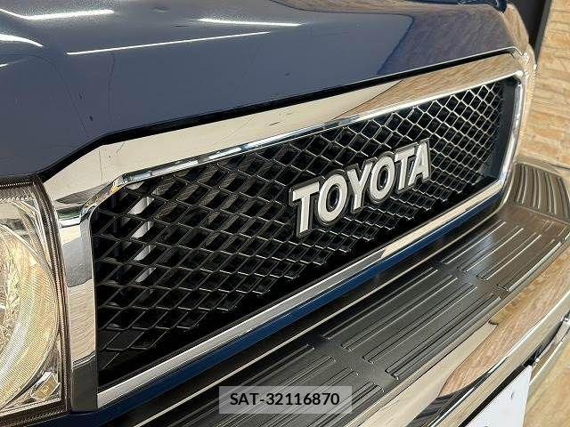 Toyota LAND CRUISER 2015-01 883555-10