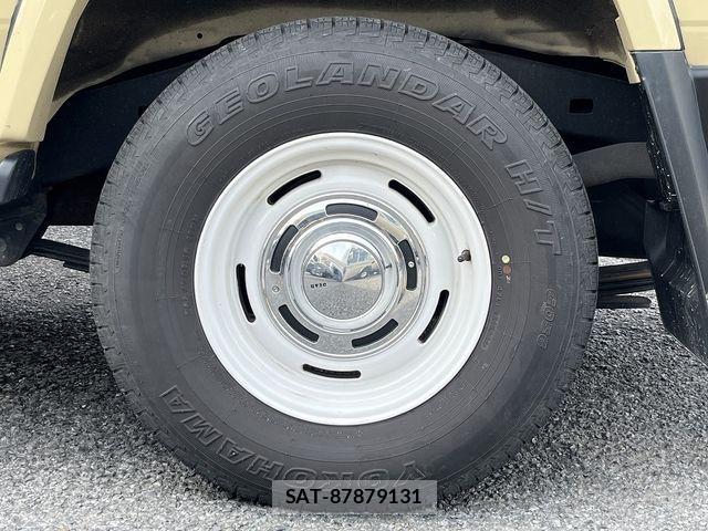 Toyota LAND CRUISER 2015-01 977259-9