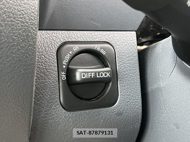 Toyota LAND CRUISER 2015-01 977259-12