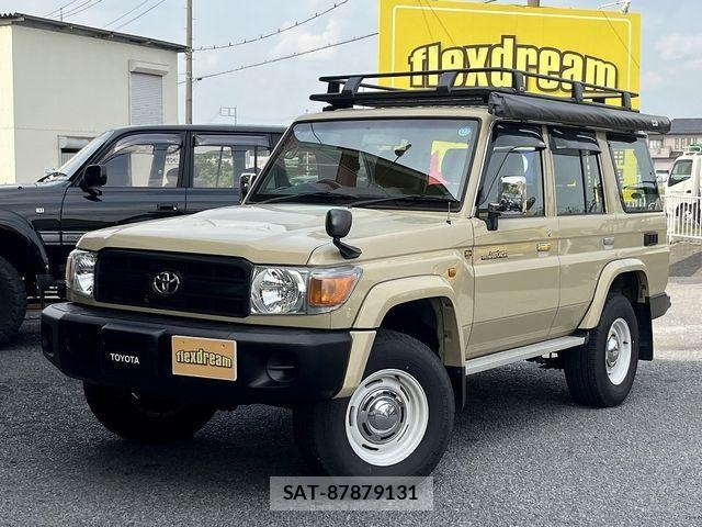 Toyota LAND CRUISER 2015-01 977259-3