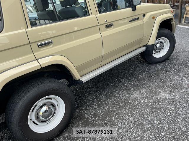 Toyota LAND CRUISER 2015-01 977259-5