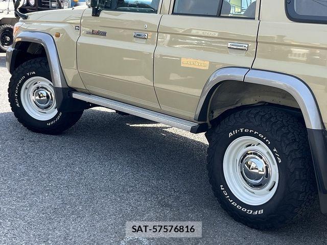 Toyota LAND CRUISER 2014-12 977258-5