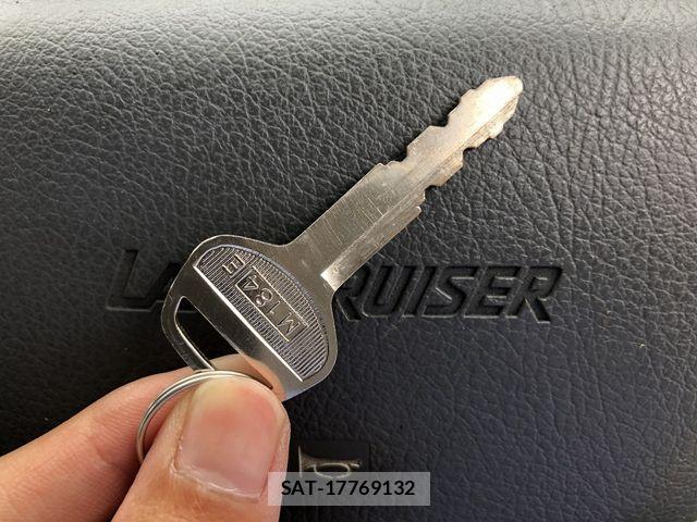 Toyota LAND CRUISER 1991-09 1322116-29