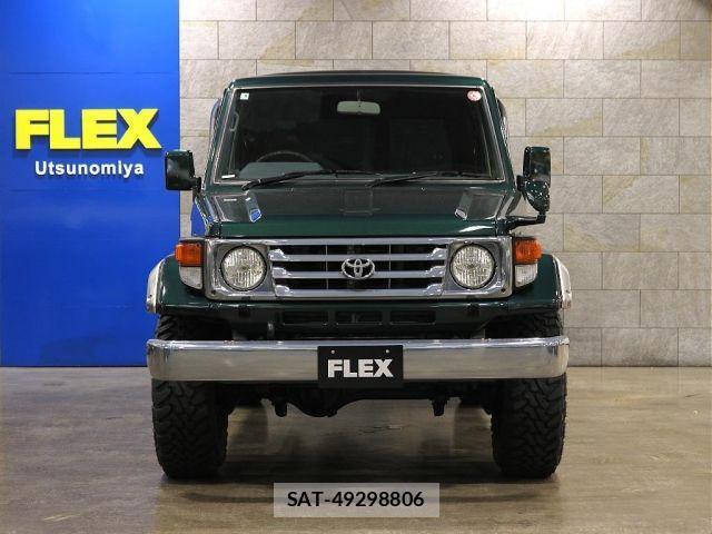 Toyota LAND CRUISER 2003-01 1322122-15