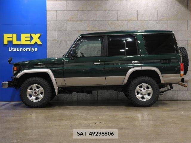 Toyota LAND CRUISER 2003-01 1322122-18