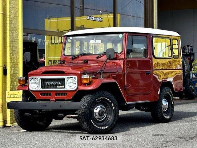 Toyota LAND CRUISER 1981-09 1366524-0