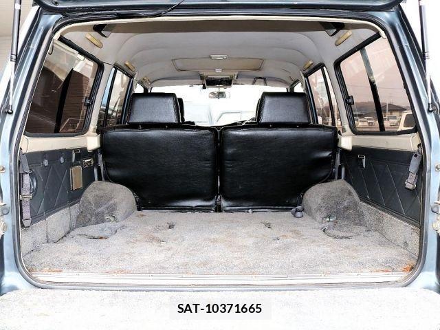 Toyota LAND CRUISER 1989-01 1825905-9