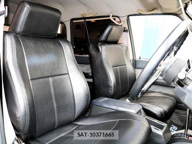 Toyota LAND CRUISER 1989-01 1825905-5