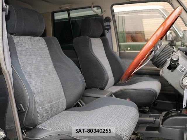 Toyota LAND CRUISER 1994-04 2210678-5