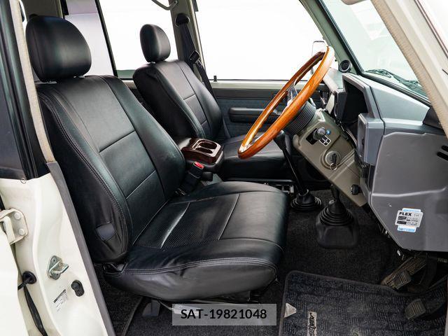Toyota LAND CRUISER 2002-10 3673798-13