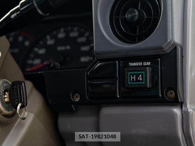 Toyota LAND CRUISER 2002-10 3673798-15